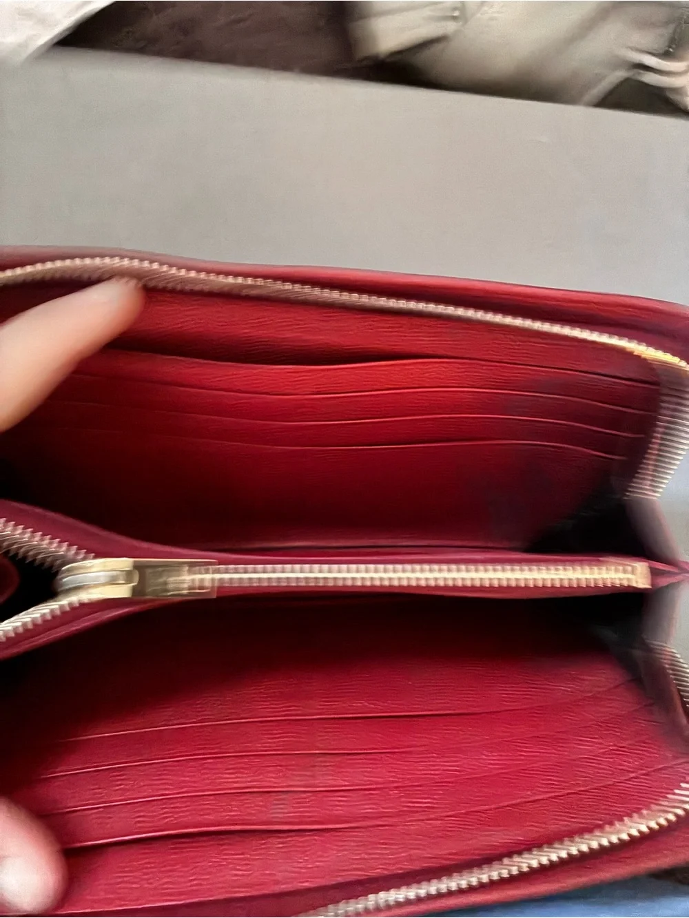 Saint Laurent Red Leather Zip Around Lainge Wallet with Gold Hardware - Picture 4 of 8